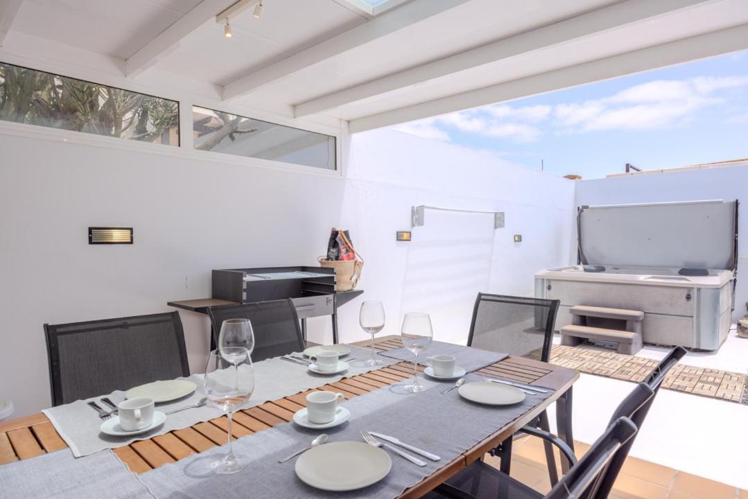 Kakariko Apartament Playa Honda (Lanzarote)